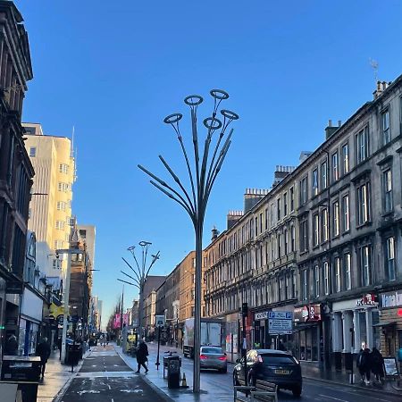 Traditional 5 Bedroom City Centre Apartment グラスゴー エクステリア 写真