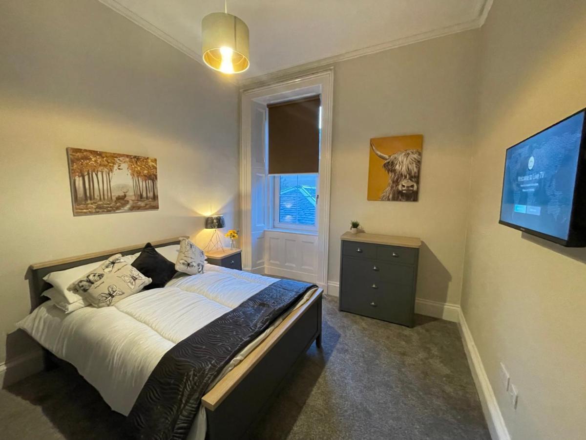 Traditional 5 Bedroom City Centre Apartment グラスゴー エクステリア 写真