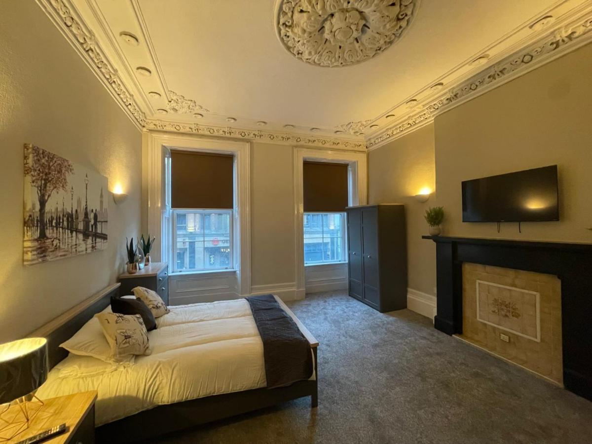 Traditional 5 Bedroom City Centre Apartment グラスゴー エクステリア 写真